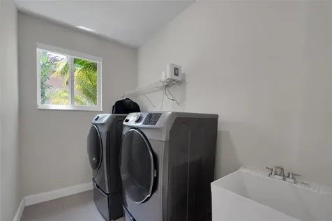 1070 Bluewood Terrace Weston FL 33327
