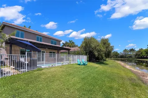 1070 Bluewood Terrace Weston FL 33327