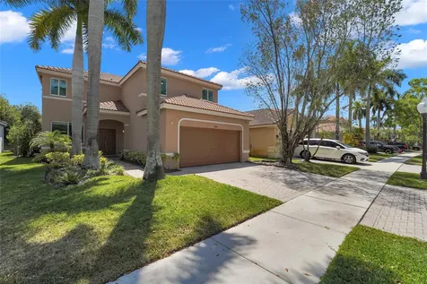 1070 Bluewood Terrace Weston FL 33327