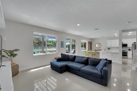 1070 Bluewood Terrace Weston FL 33327
