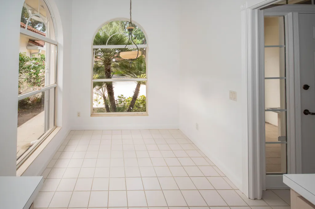 191 E Tall Oaks Circle Palm Beach Gardens FL 33410