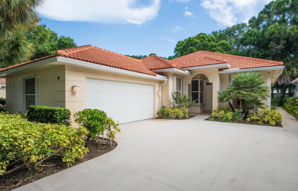 191 E Tall Oaks Circle Palm Beach Gardens FL 33410