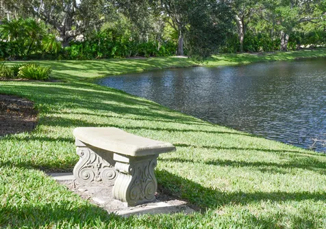 191 E Tall Oaks Circle Palm Beach Gardens FL 33410