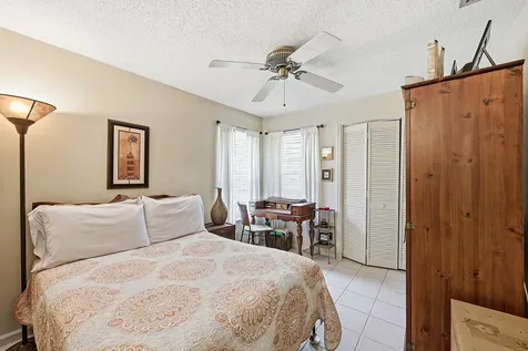 2118 Discovery Circle W Deerfield Beach FL 33442