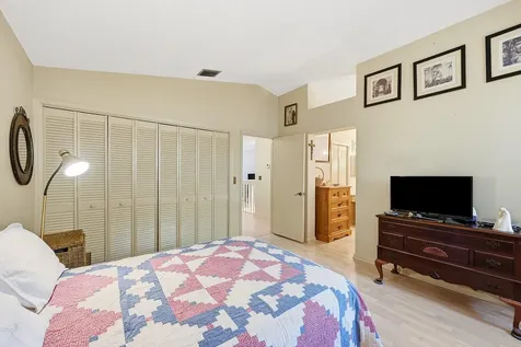 2118 Discovery Circle W Deerfield Beach FL 33442