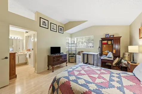 2118 Discovery Circle W Deerfield Beach FL 33442