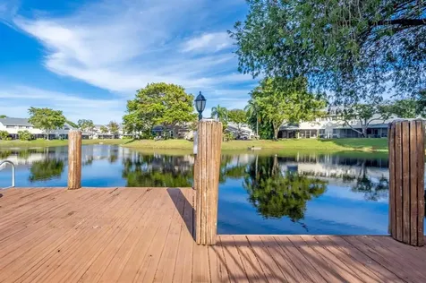 2118 Discovery Circle W Deerfield Beach FL 33442