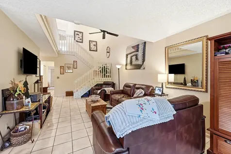 2118 Discovery Circle W Deerfield Beach FL 33442