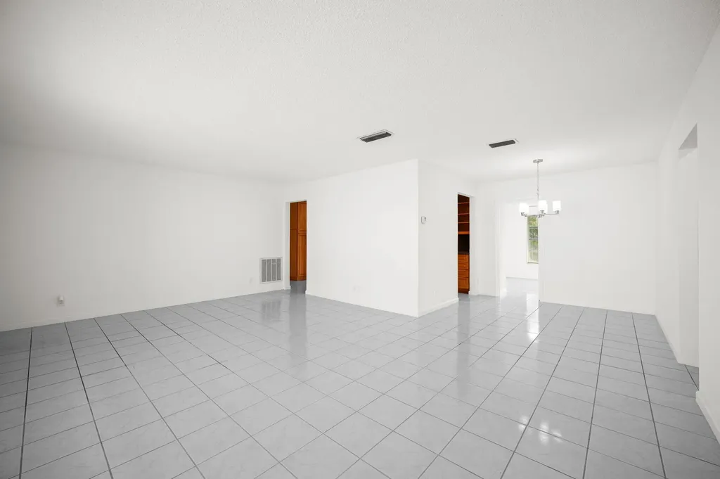 1550 NW 70th Terrace Margate FL 33063