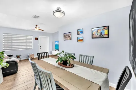404 S 62nd Terrace Hollywood FL 33023