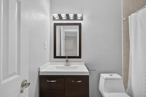 744 NE 14th Avenue Fort Lauderdale FL 33304
