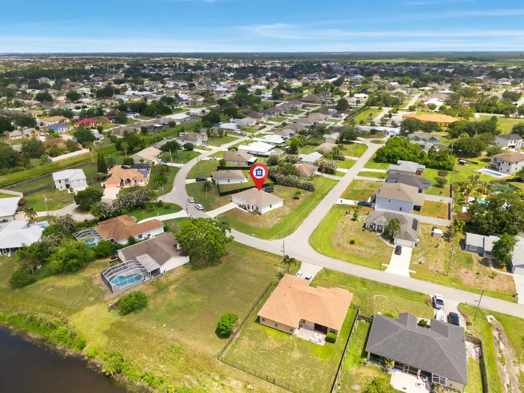 201 SW North Wakefield Circle Port St Lucie FL 34953