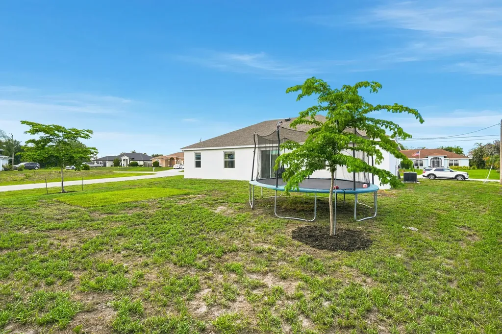 201 SW North Wakefield Circle Port St Lucie FL 34953