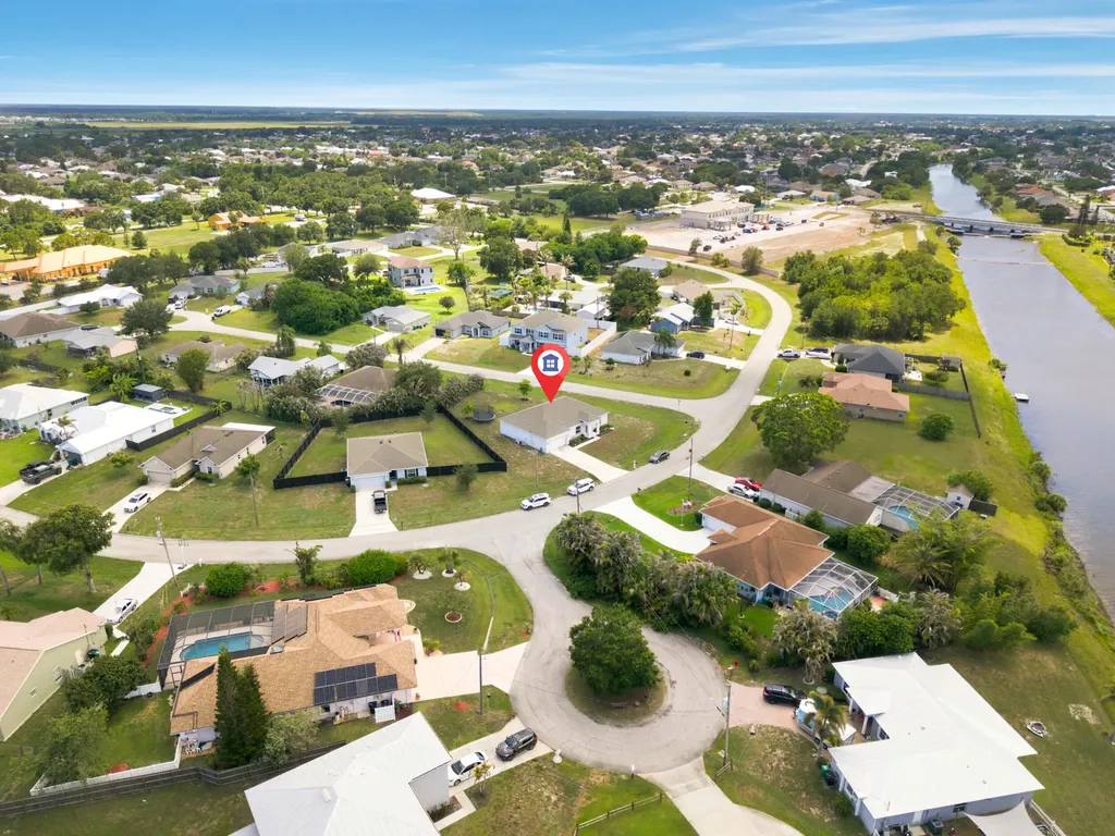 201 SW North Wakefield Circle Port St Lucie FL 34953