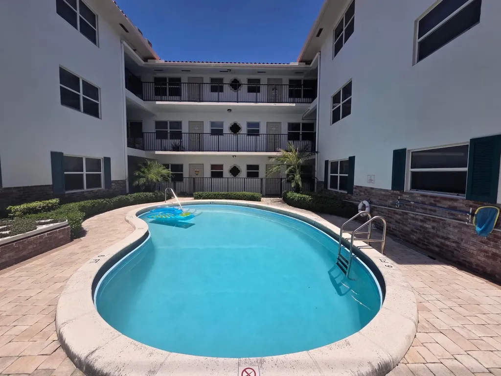 5630 NE 18th Avenue Fort Lauderdale FL 33334