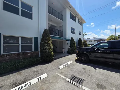 5630 NE 18th Avenue Fort Lauderdale FL 33334