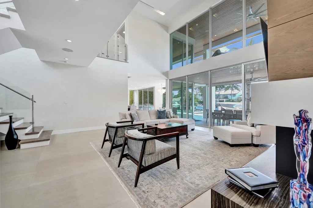 2718 NE 17th Street Fort Lauderdale FL 33305