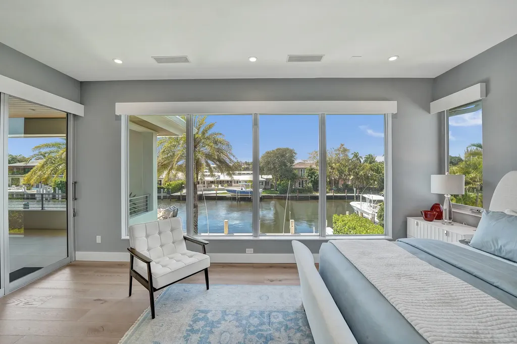2718 NE 17th Street Fort Lauderdale FL 33305
