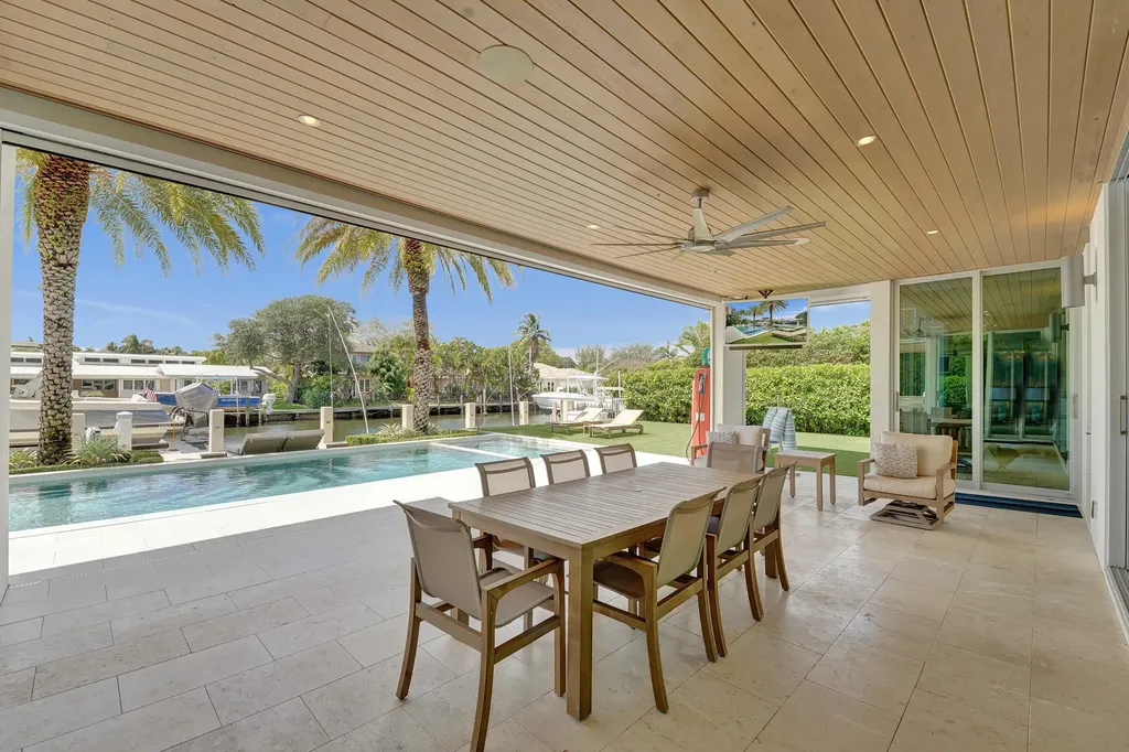 2718 NE 17th Street Fort Lauderdale FL 33305