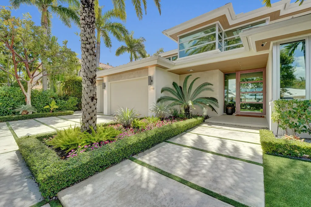 2718 NE 17th Street Fort Lauderdale FL 33305