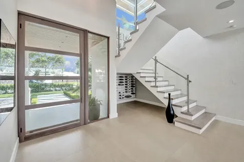 2718 NE 17th Street Fort Lauderdale FL 33305