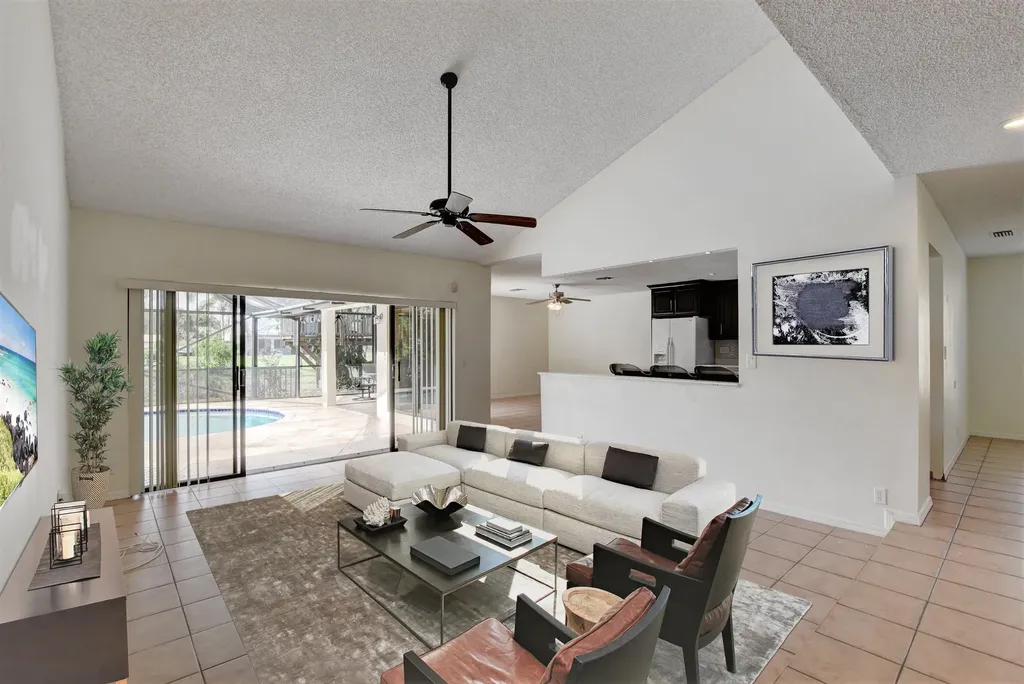 18324 181st Circle S Boca Raton FL 33498