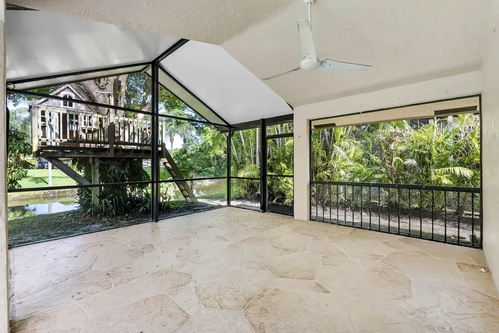 18324 181st Circle S Boca Raton FL 33498