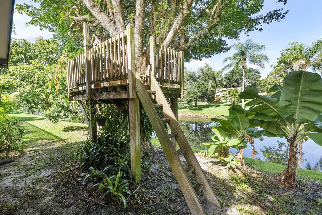 18324 181st Circle S Boca Raton FL 33498