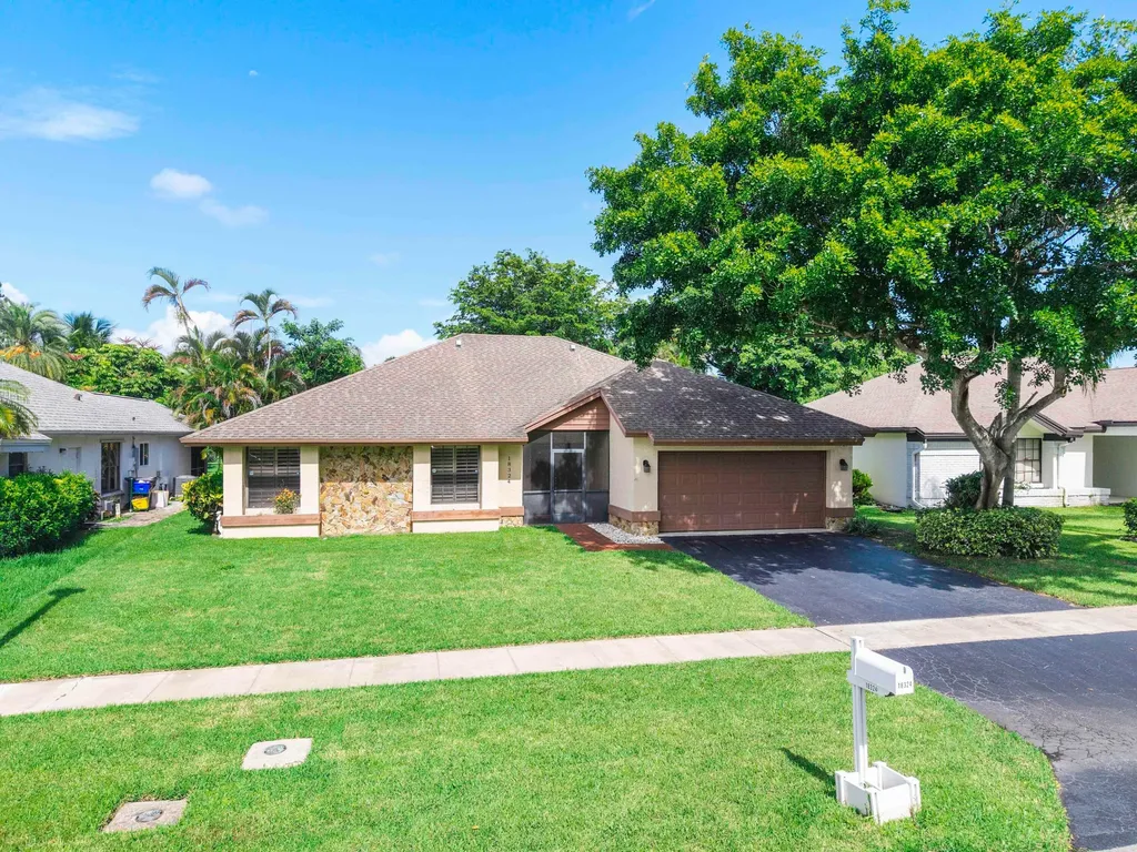18324 181st Circle S Boca Raton FL 33498