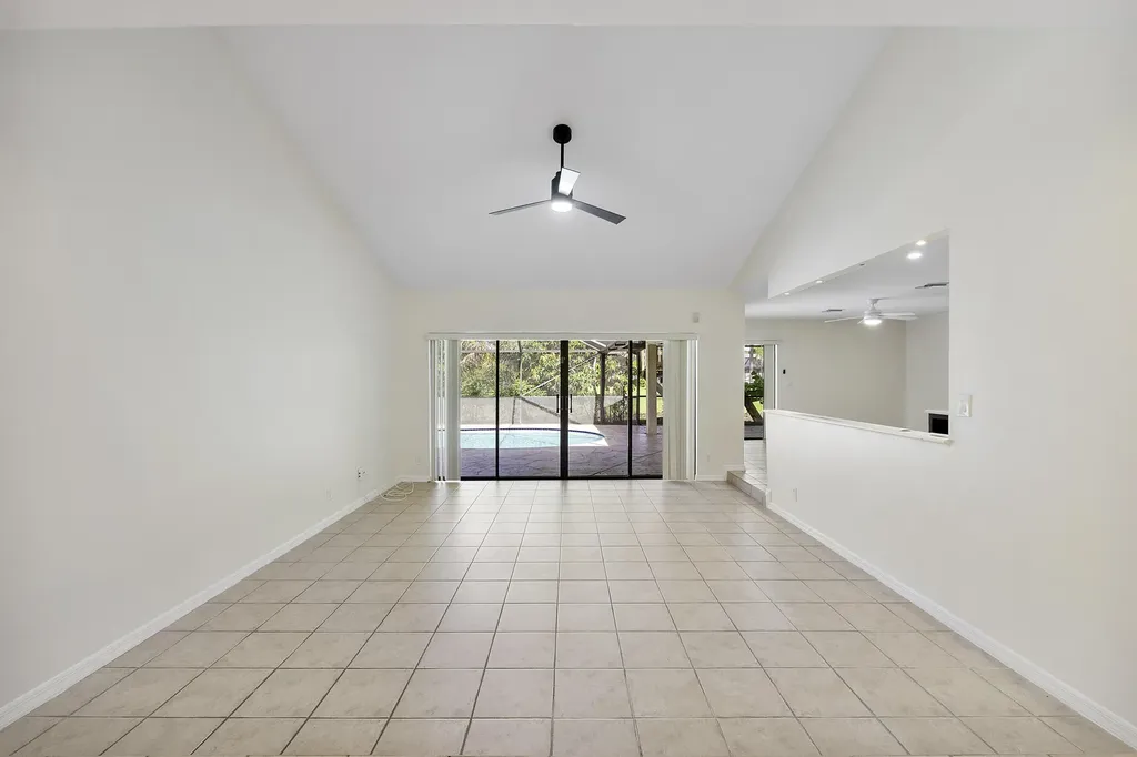 18324 181st Circle S Boca Raton FL 33498