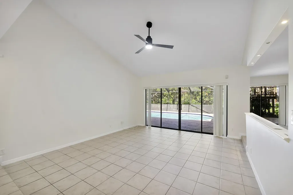 18324 181st Circle S Boca Raton FL 33498