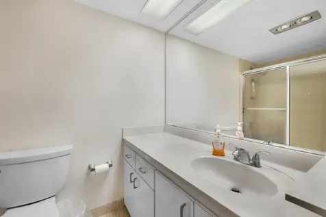3621 Oaks Clubhouse Drive Pompano Beach FL 33069