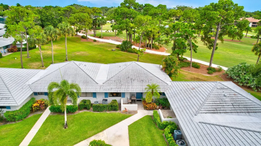 526 Club Drive Palm Beach Gardens FL 33418
