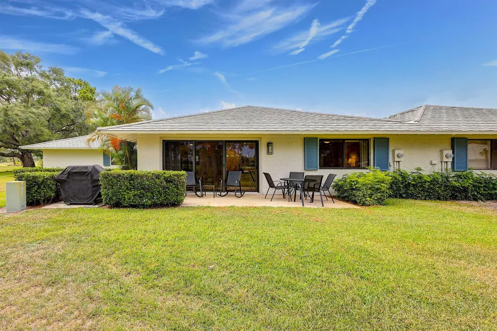 526 Club Drive Palm Beach Gardens FL 33418