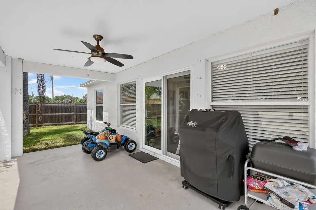 6115 NW Nolia Court Port St Lucie FL 34983