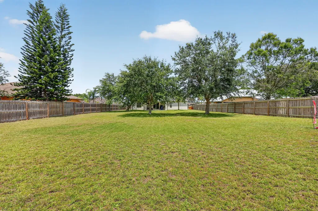 6115 NW Nolia Court Port St Lucie FL 34983