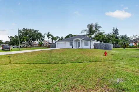 6115 NW Nolia Court Port St Lucie FL 34983