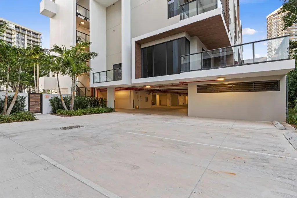 3040 N Ocean Boulevard Fort Lauderdale FL 33308