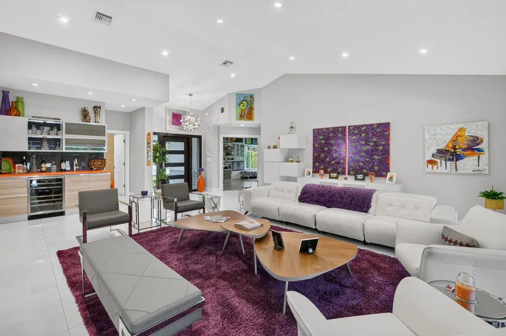 3245 St James Drive Boca Raton FL 33434
