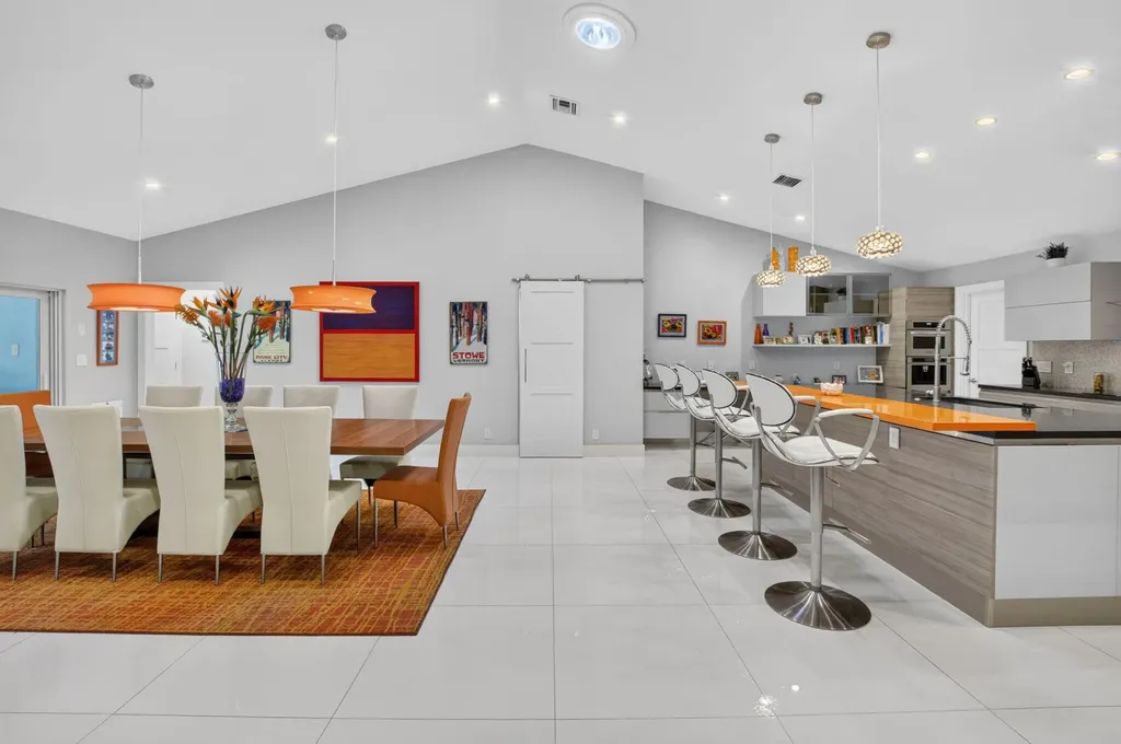 3245 St James Drive Boca Raton FL 33434