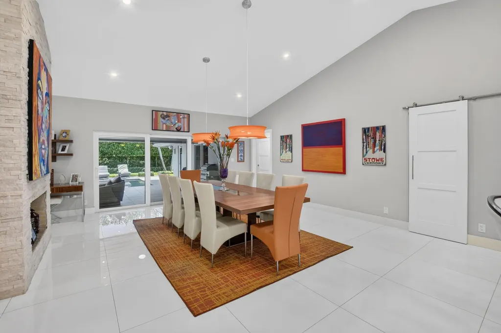 3245 St James Drive Boca Raton FL 33434