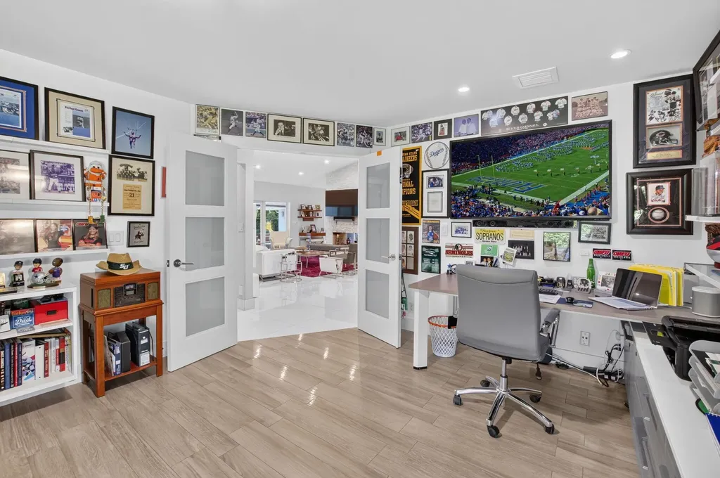 3245 St James Drive Boca Raton FL 33434