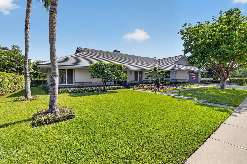 3245 St James Drive Boca Raton FL 33434