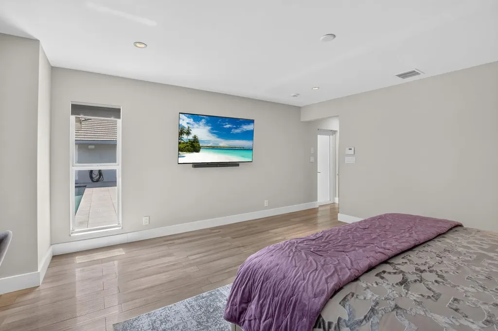 3245 St James Drive Boca Raton FL 33434