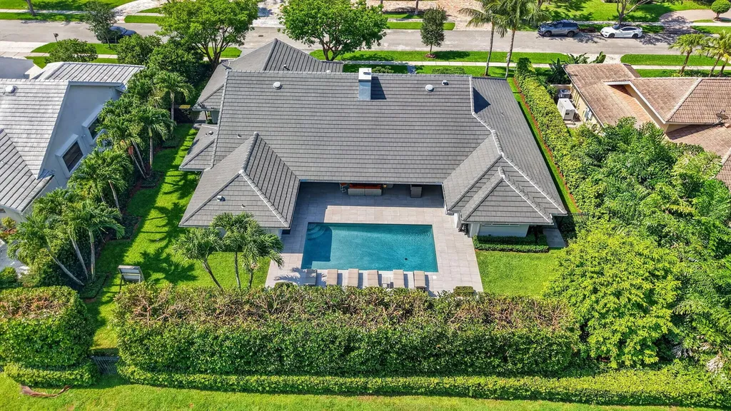 3245 St James Drive Boca Raton FL 33434