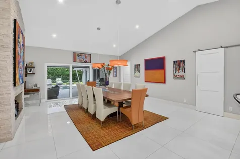 3245 St James Drive Boca Raton FL 33434