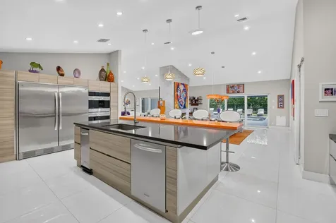 3245 St James Drive Boca Raton FL 33434