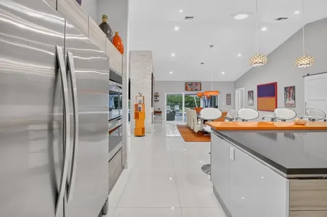 3245 St James Drive Boca Raton FL 33434