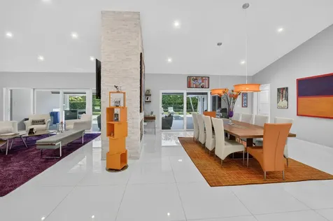 3245 St James Drive Boca Raton FL 33434