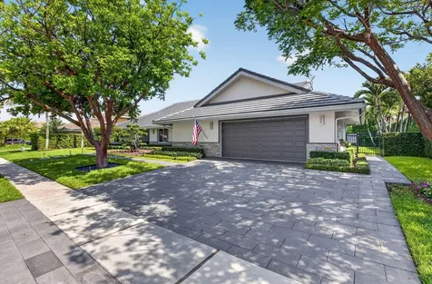3245 St James Drive Boca Raton FL 33434